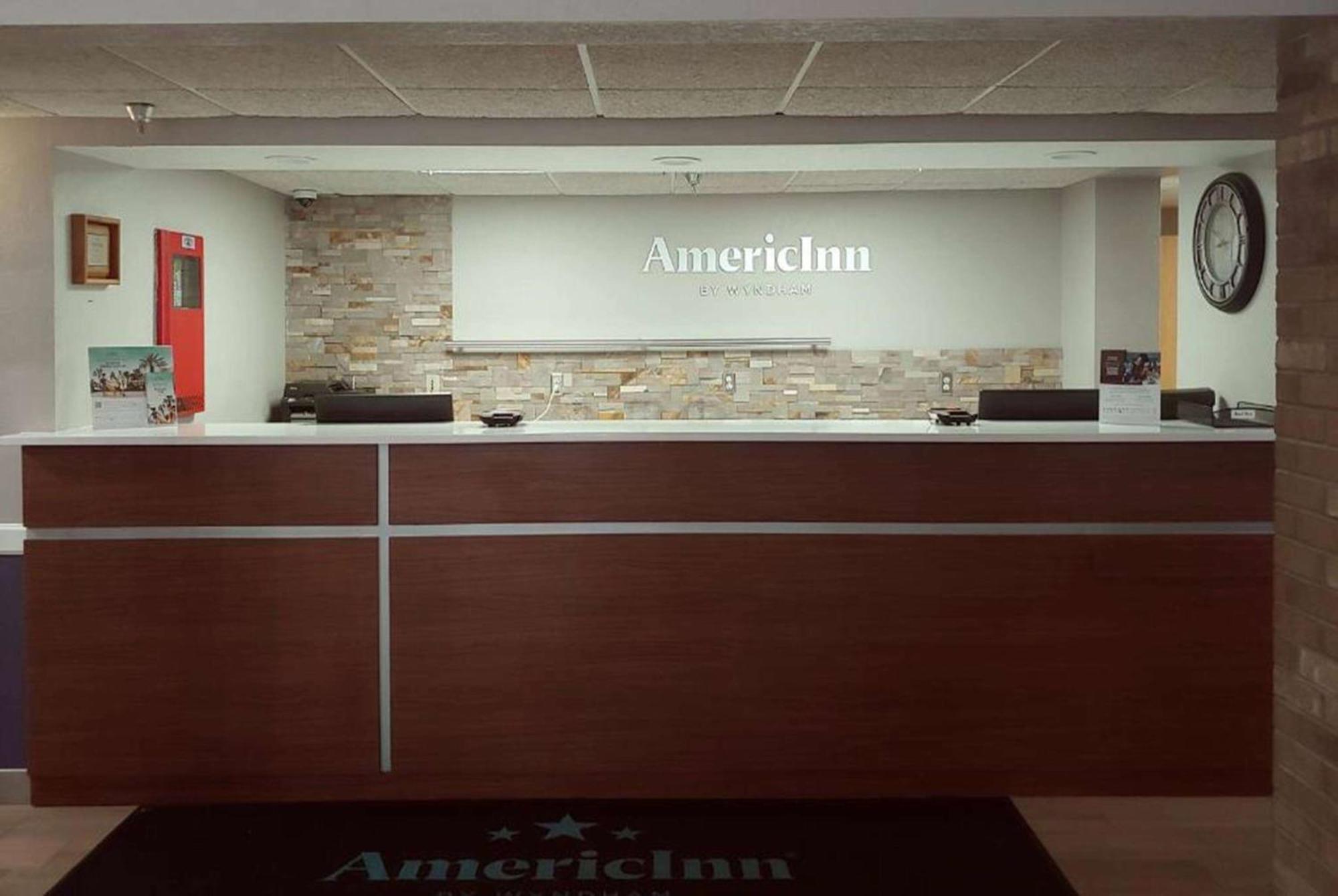 Americinn By Wyndham Дікінсон Екстер'єр фото